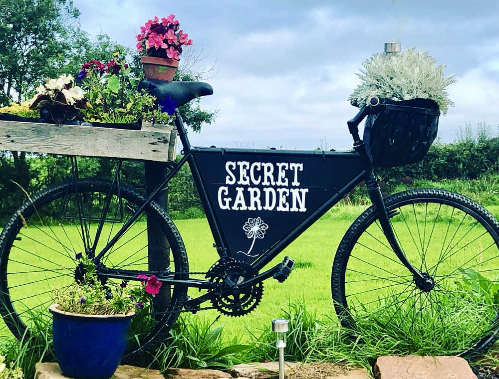 Contact Contact Secret Garden Spa